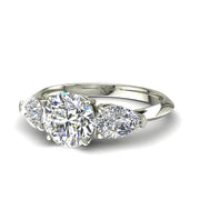 Bague de mariage diamant synthétique rond et diamants synthétiques poires 1.40 carat or blanc Rosa